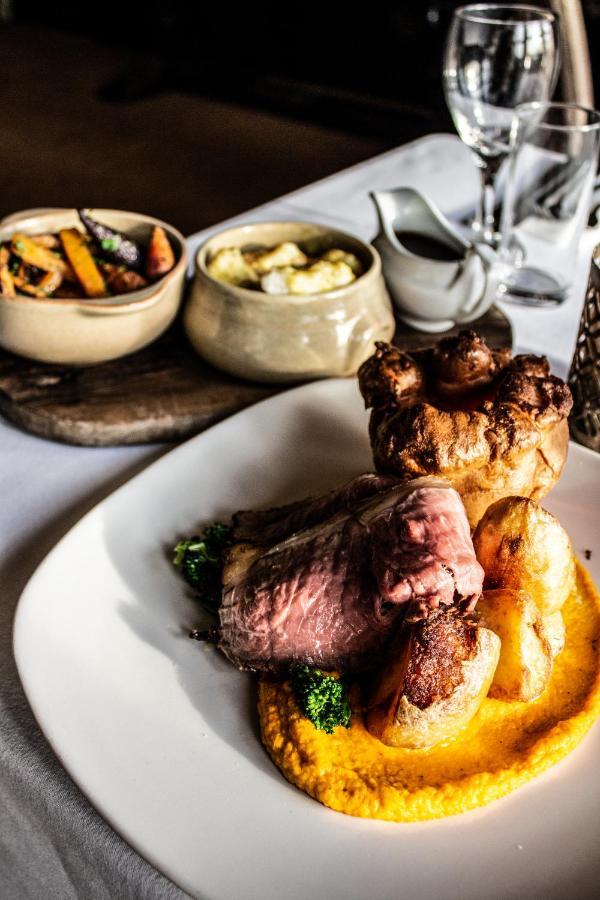 The Shireburn Arms Hotel คลิเธอโร ภายนอก รูปภาพ
