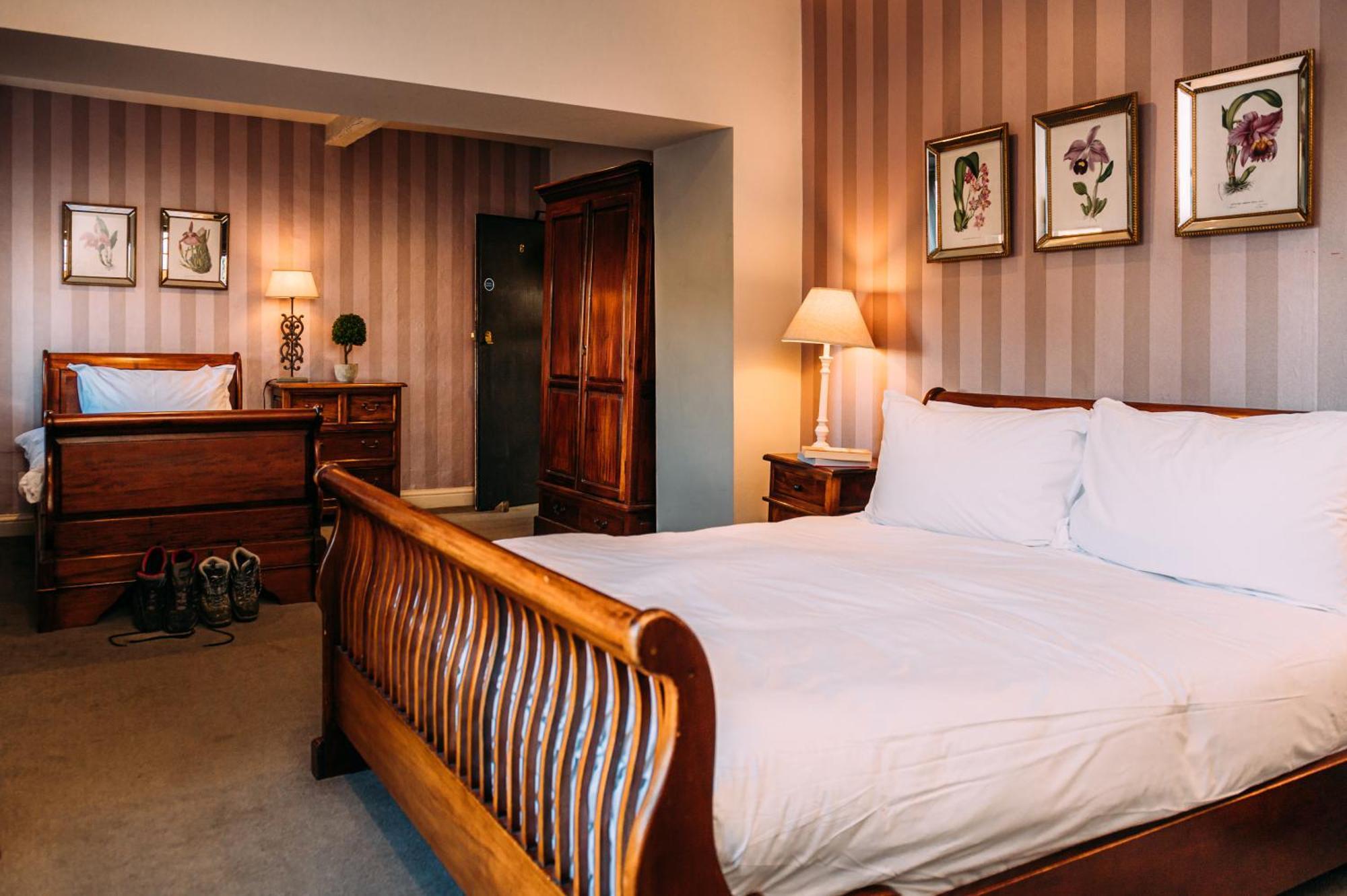 The Shireburn Arms Hotel คลิเธอโร ภายนอก รูปภาพ