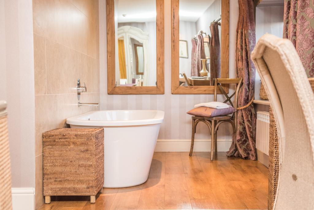 The Shireburn Arms Hotel คลิเธอโร ภายนอก รูปภาพ
